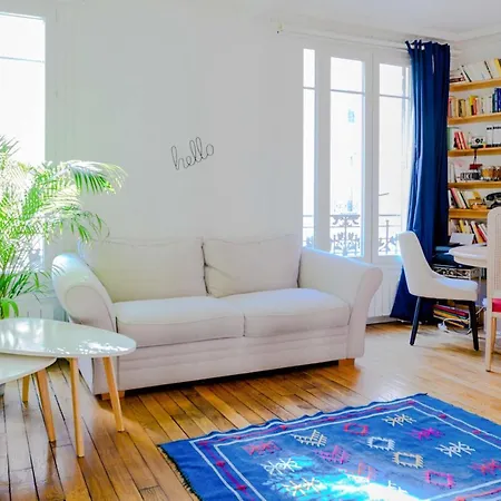 Bright And Spacious Apt In Les Buttes Chaumont Apartment