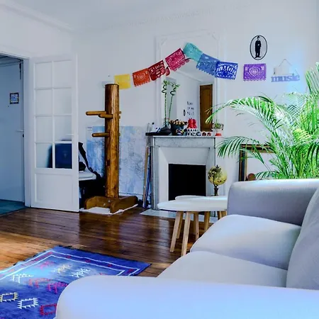 Apartment Bright And Spacious Apt In Les Buttes Chaumont Paris