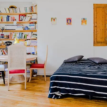 Bright And Spacious Apt In Les Buttes Chaumont *