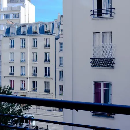 Bright And Spacious Apt In Les Buttes Chaumont Apartment *