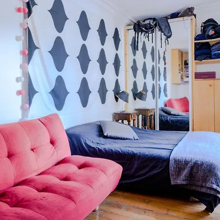Apartment Bright And Spacious Apt In Les Buttes Chaumont Paris
